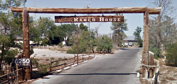  Bob Taylor's Ranch Houseentrance